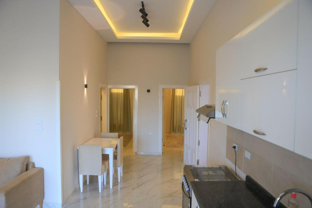 Royal Nile Villas - Pool View Apartment 2 룩소르 외부 사진
