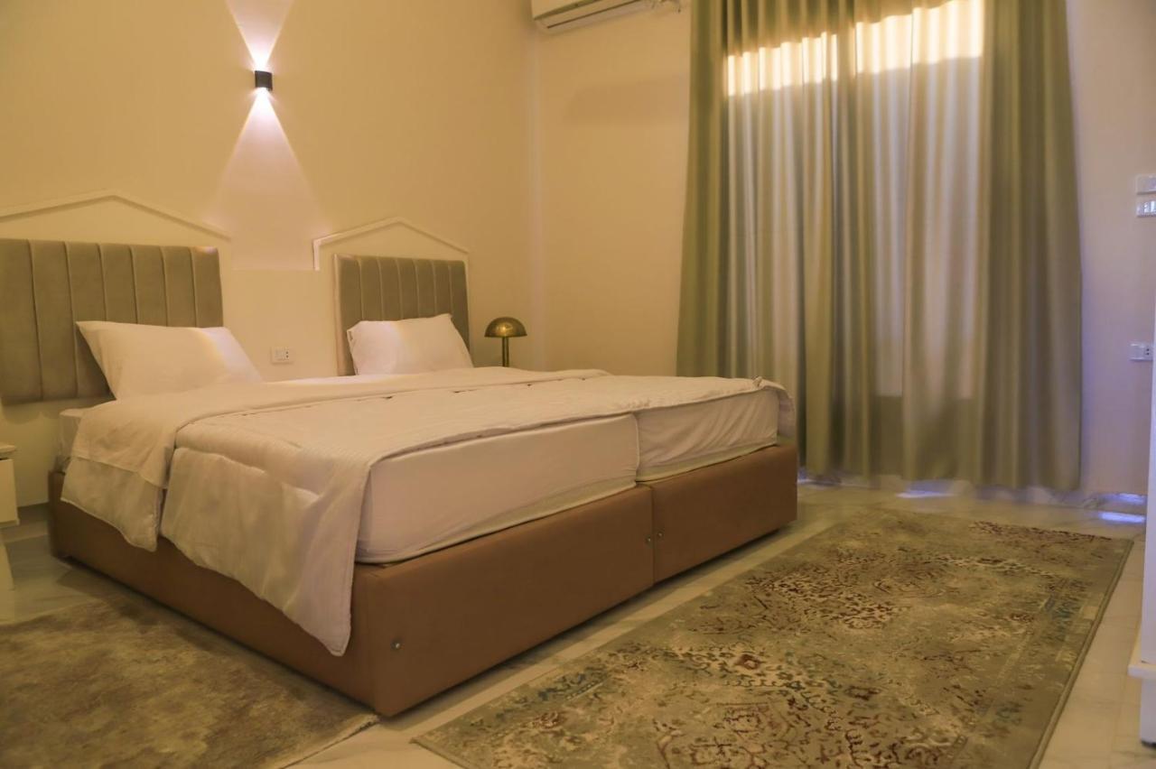 Royal Nile Villas - Pool View Apartment 2 룩소르 외부 사진