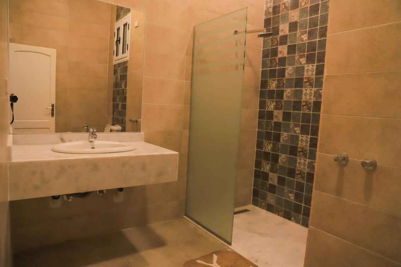 Royal Nile Villas - Pool View Apartment 2 룩소르 외부 사진