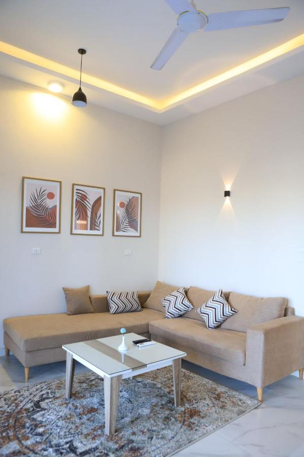 Royal Nile Villas - Pool View Apartment 2 룩소르 외부 사진