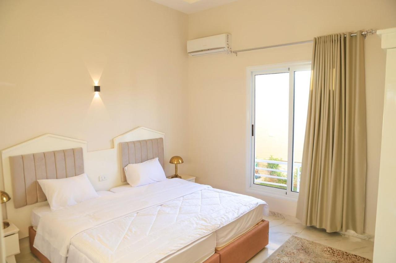 Royal Nile Villas - Pool View Apartment 2 룩소르 외부 사진