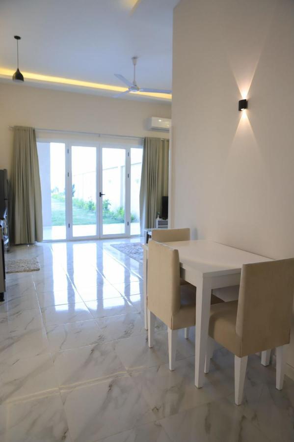 Royal Nile Villas - Pool View Apartment 2 룩소르 외부 사진