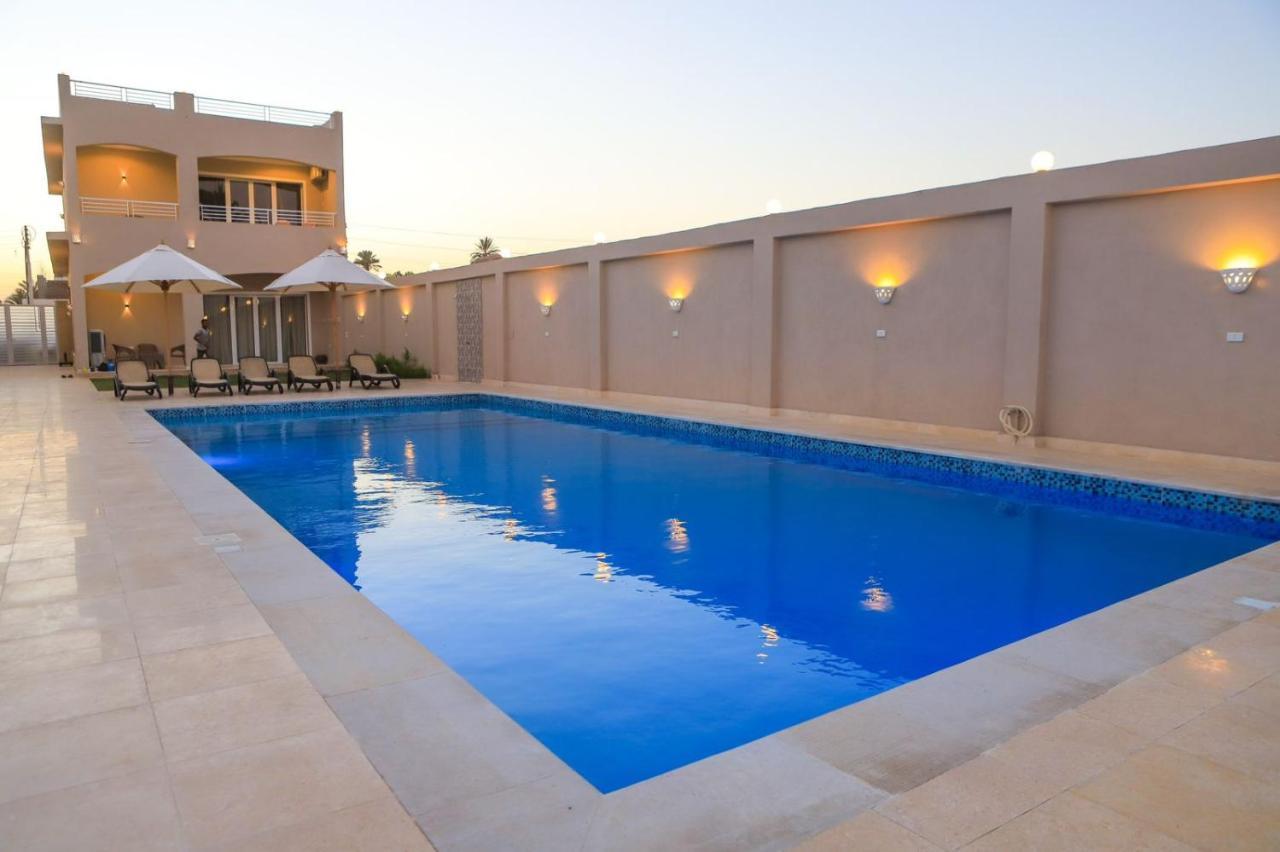Royal Nile Villas - Pool View Apartment 2 룩소르 외부 사진