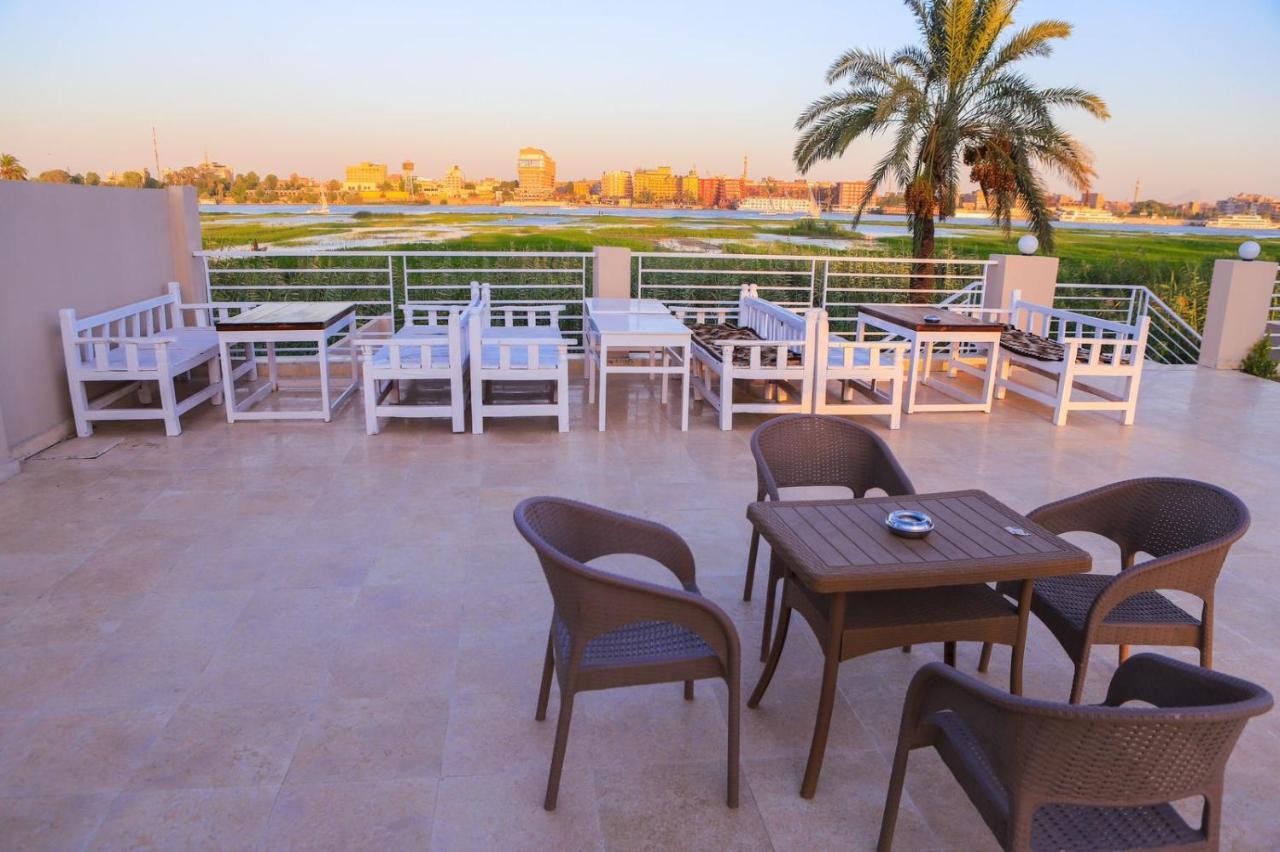 Royal Nile Villas - Pool View Apartment 2 룩소르 외부 사진