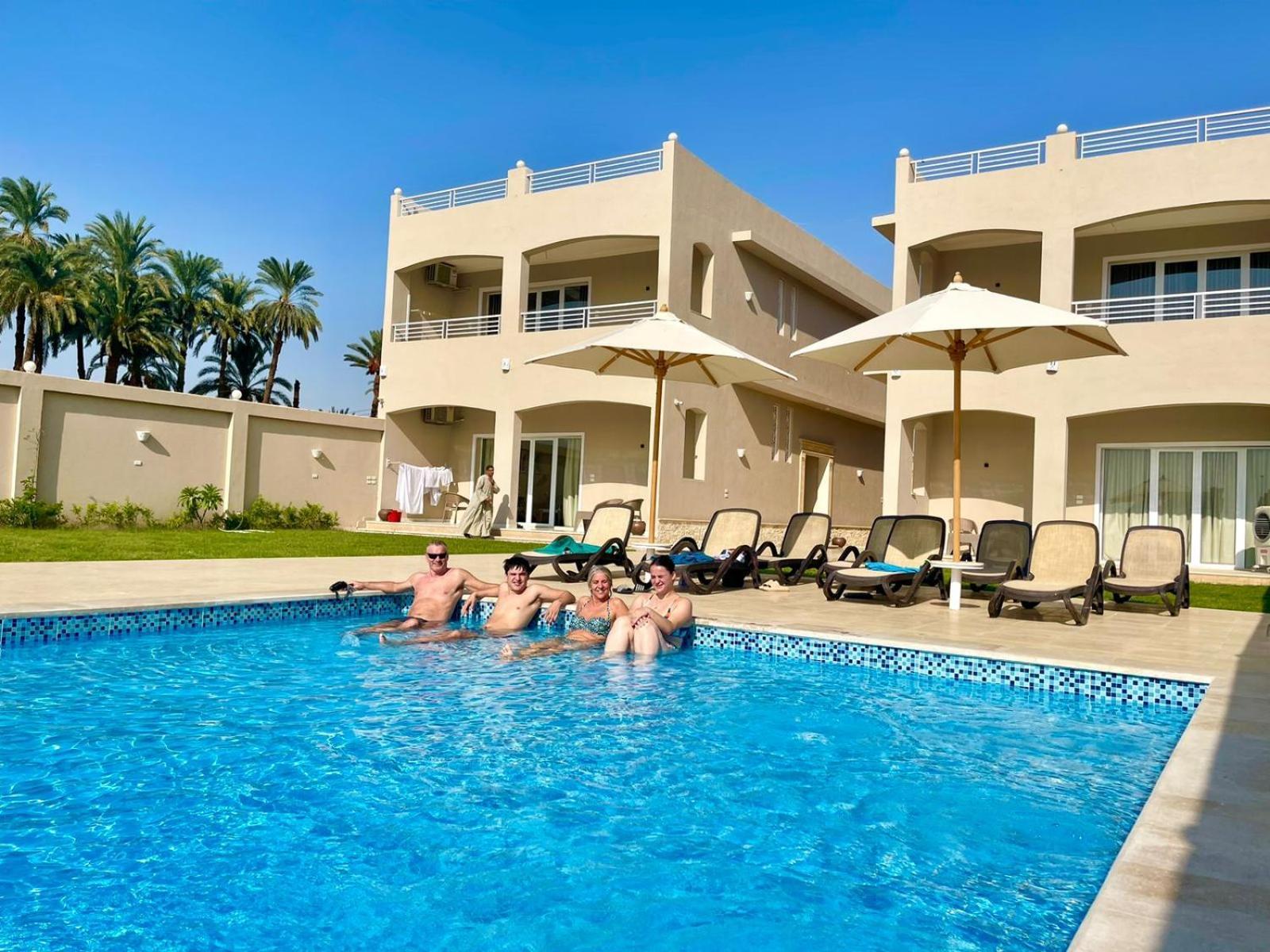 Royal Nile Villas - Pool View Apartment 2 룩소르 외부 사진